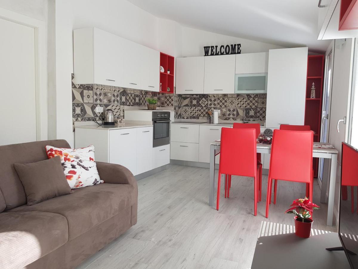 Casaviva - Casa Vacanze A Ceriale Con Terrazza Экстерьер фото